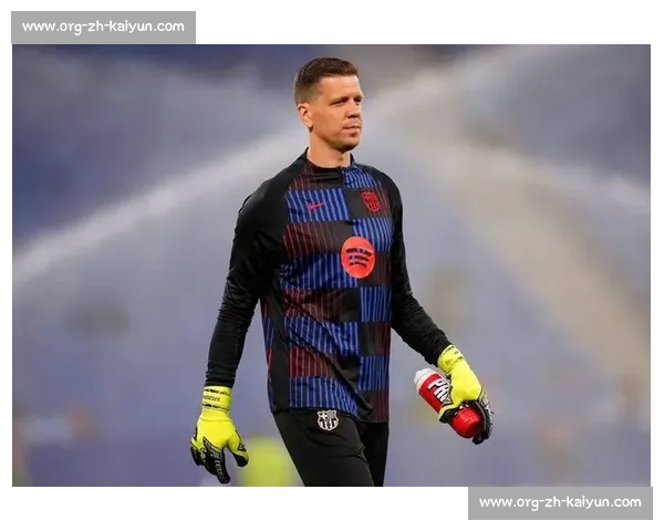 巴萨完成什琴斯尼注册,续约独立于特狮,门将新布局成型 巴萨完成什琴斯尼注册,续约独立于特狮,门将新布局成型