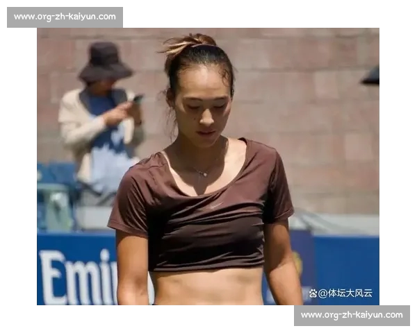 郑钦文柏林站晋级!对手情绪失控砸观众 + 罢赛,一轮游爆冷 郑钦文柏林站晋级!对手情绪失控砸观众 + 罢赛,一轮游爆冷