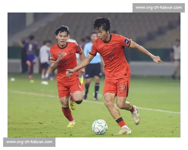 新华社删国足对比视频引争议：职业态度与中国足球的冰火两重天