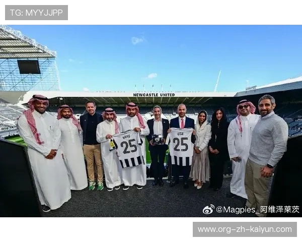 法尔克：纽卡、沙特竞逐科曼，女友拒赴中东成转会最大障碍